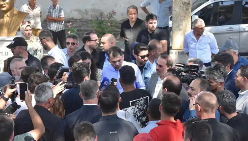 Yangınların İzleri: Bakan Kurum 8 İlde Zarar Gören 1168 Binayı Açıkladı