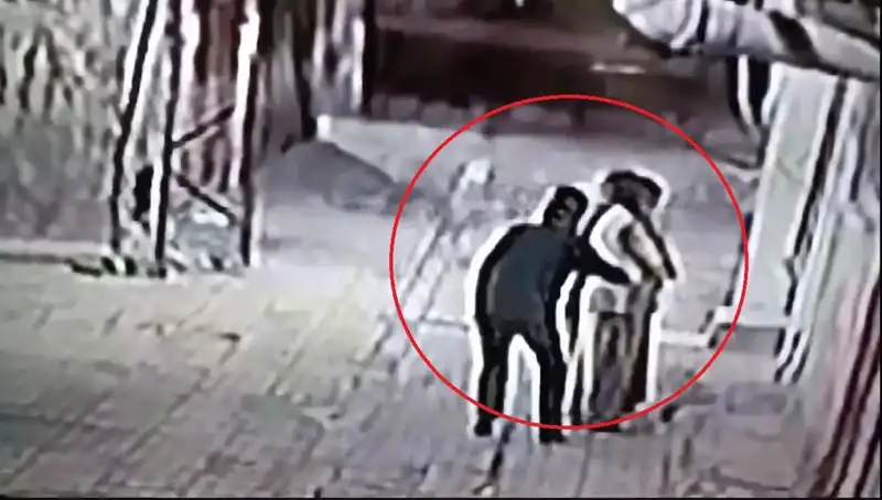 Kapkaççılara Şok Operasyon: Polisler Pazarcı ve Simitçi Kılığına Girdi