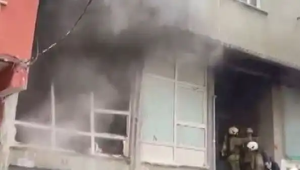 İstanbul'da Beş Katlı Bina Yangını: Korku Dolu Anlar Yaşandı