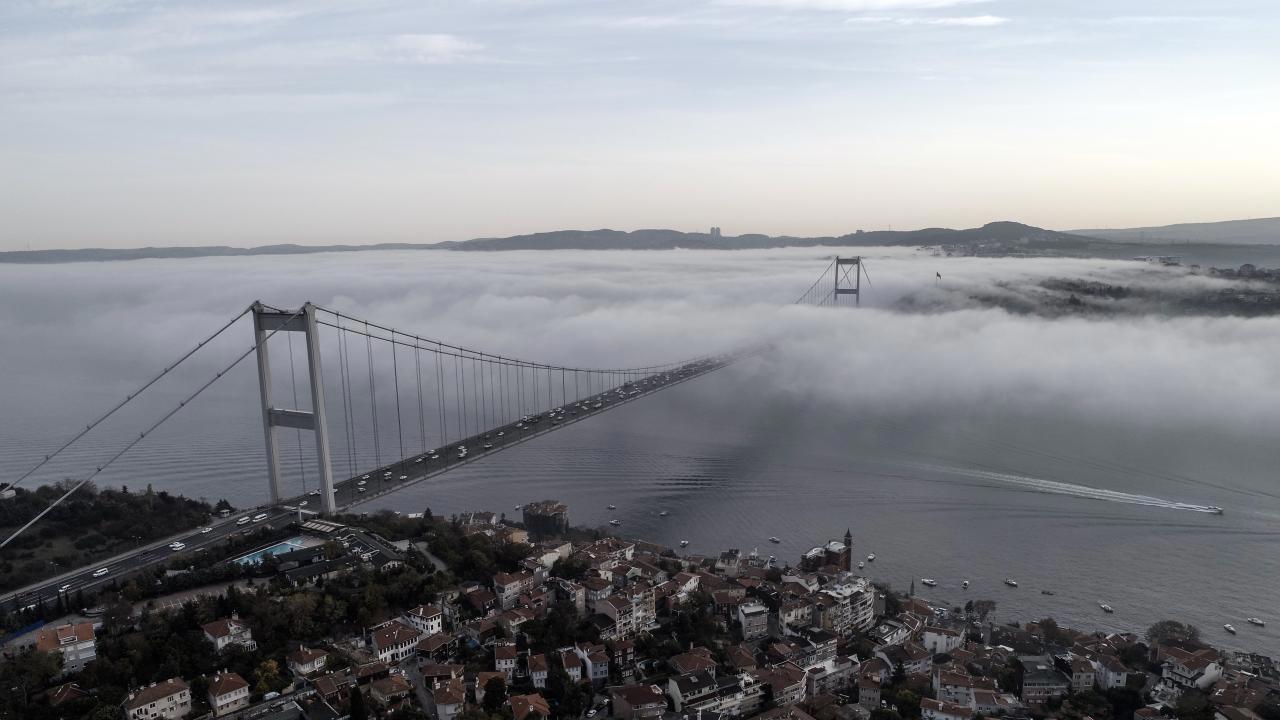 İstanbul Boğazı'nda Gemiler Çift Yönlü Kapatıldı