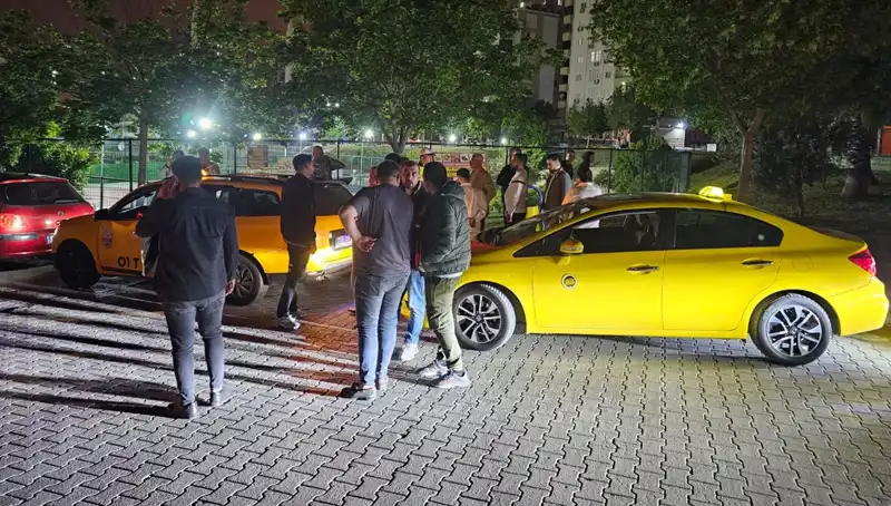 Adana'da Taksiciye Korsan Taksi Darbesi: Öfke Sokaklarda Yükseliyor
