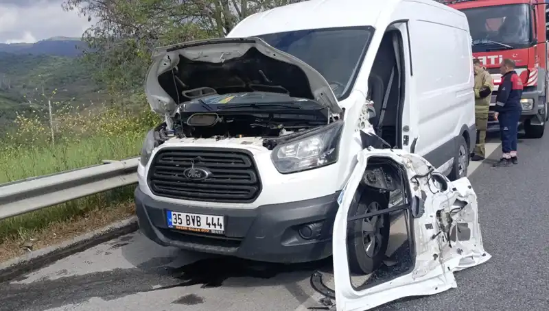 Aydın-İzmir Otoyolu'nda Feci Kaza: Hayatlarını Kaybedenler ve Yaralılar Var