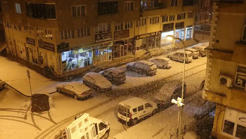 Kıştan Bahara: Bir Gün İçinde İki Mevsim Geçiren Şehir