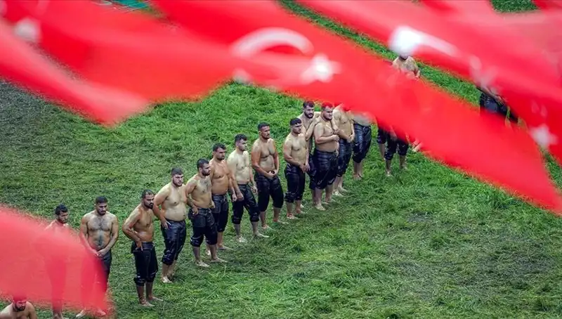 664. Tarihi Kırkpınar Yağlı Güreşleri Başlıyor: 40 Başpehlivan, 826 Sporcu