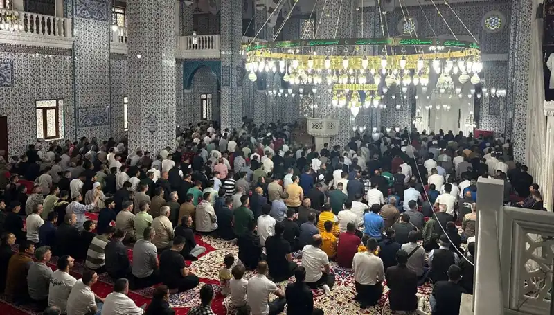 İlk Bayram Namazı Iğdır’da Coşkuyla Kutlandı