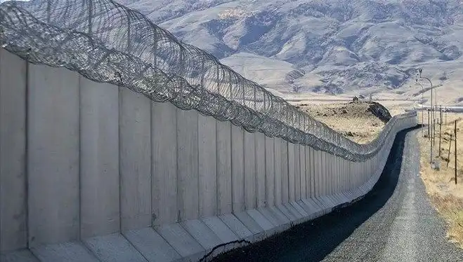Edirne-Yunanistan Sınırında Yeni Duvar Çalışması: Göç İdaresinden Açıklama Geldi