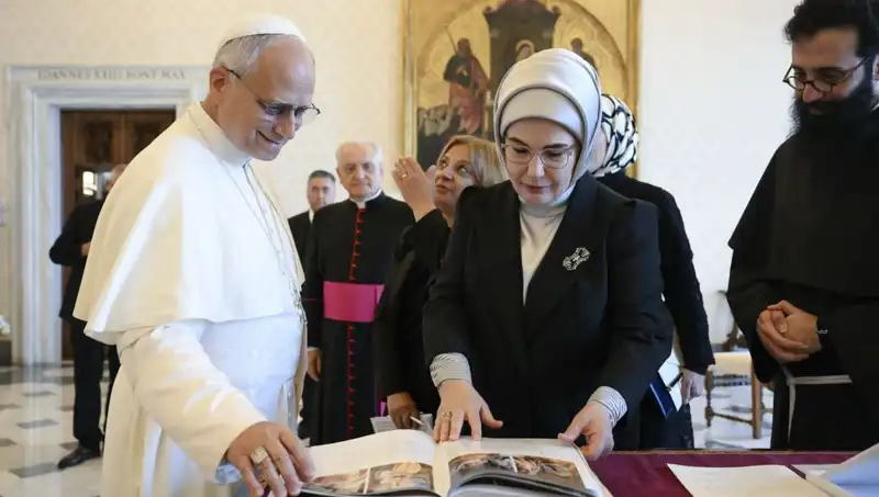 Emine Erdoğan ve Papa Leo: Gazze İçin Tarihi Buluşma!