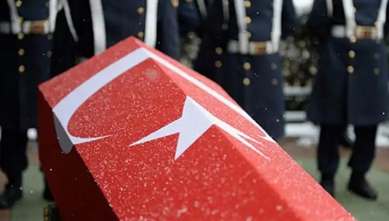 Pençe Kilit Operasyonu'nda Yaralanan Askerimiz Şehit Düştü