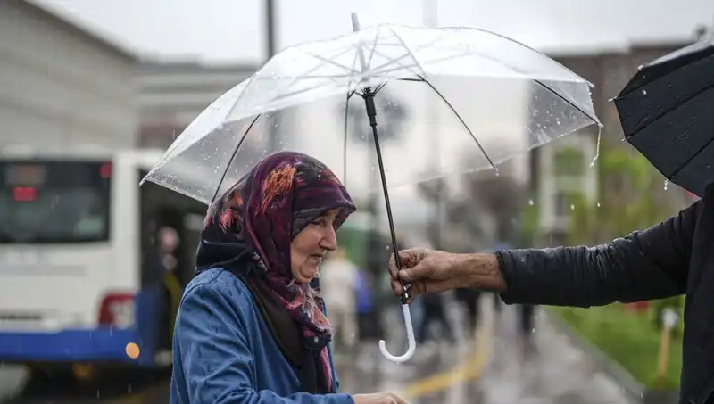 Tüm Yurtta Gök Gürültülü Sağanak: Bugünkü Hava Durumu Ne Getiriyor?