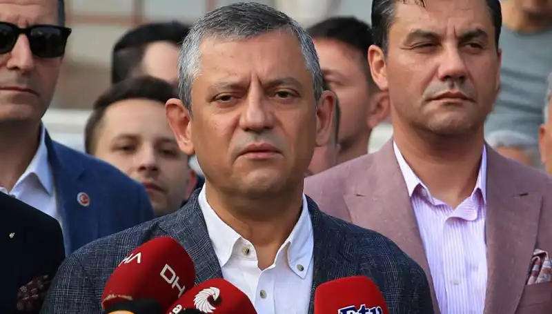 Özgür Özel: "Seçim Sandığına Yönelik Gizli Planlar Var!"
