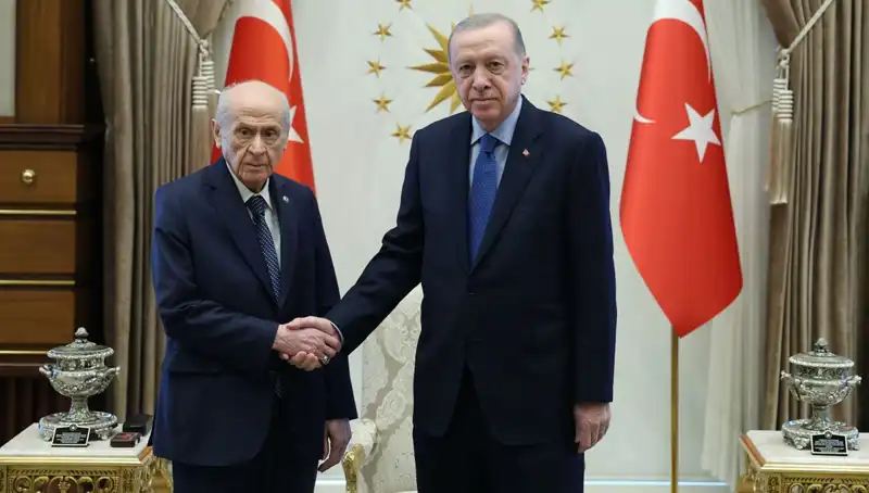 Cumhurbaşkanı Erdoğan ve Bahçeli’nin Kritik Görüşmesi: Siyasi Gelişmeler
