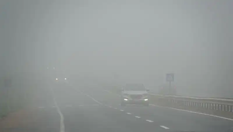 Tekirdağ'da Yoğun Sis Etkisini Gösterdi, Görüş Mesafesi Kısıtlı