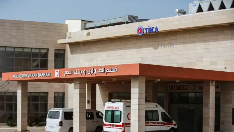 Filistin-Türkiye Dostluk Hastanesi, İsrail Ordusu'nun Saldırısına Uğradı
