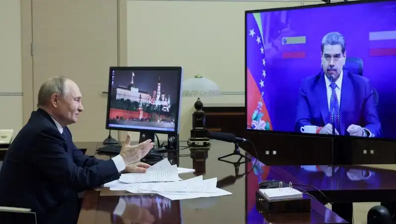 Putin ve Maduro’dan Tarihi Görüşme: 9 Mayıs Davetiyle Yeni Bir Dönem Başlıyor