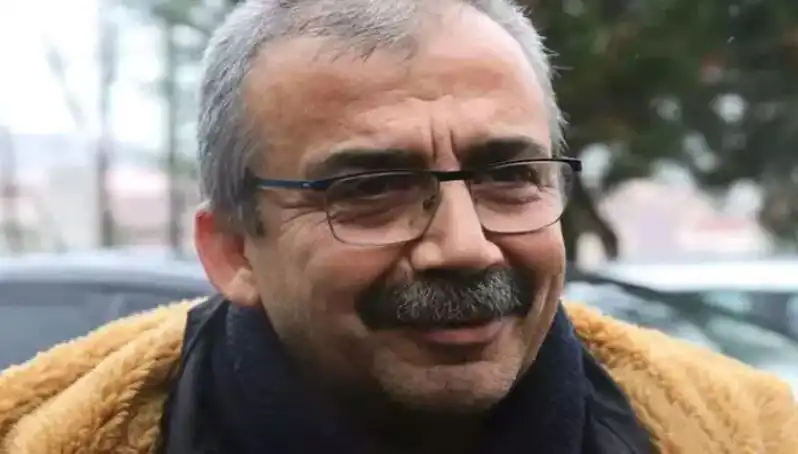 Sırrı Süreyya Önder'in Gizemi: Hastalığı ve Hayatı Üzerine Bilmeniz Gerekenler