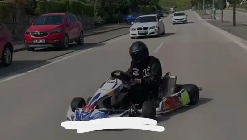 Go-Kart Sürücüsü Drift Atarken Aracının Kontrolünü Kaybetti
