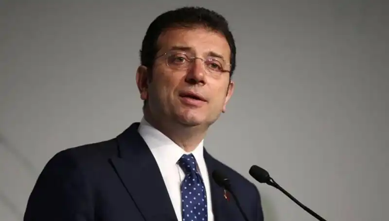 Ekrem İmamoğlu'nun Diploma Davası: İlk Duruşma Neler Getirdi?