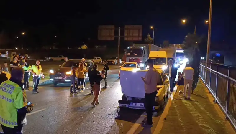 Otoyolda Kuralsız Geri Dönüş! İki Çocuk Dört Yaralı