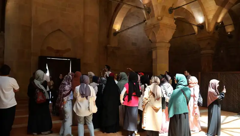 Dünyada Eşi Benzeri Olmayan Yer: Dilleri Kısır, Kalemleri Kırık Bırakan Bir Bölge