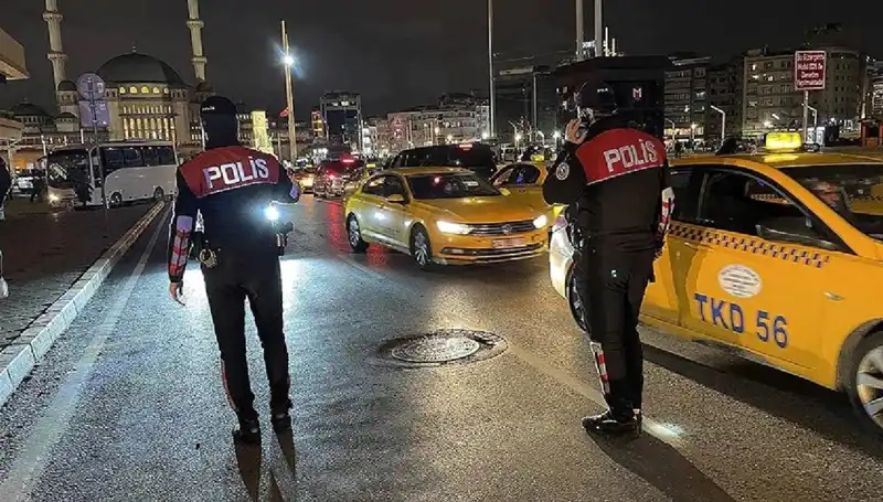 Huzur İstanbul Operasyonu: Gece Yarısı 873 Gözaltı ile Suç Dalgası Durduruldu!