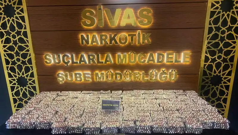 Sivas'ta Uyuşturucu Operasyonu: 5 Kişi Gözaltında ve Tutuklandı