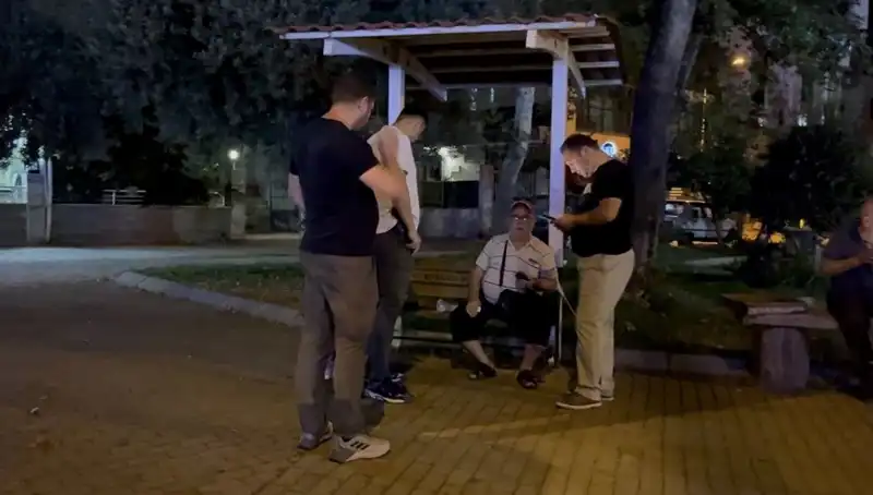 Kısmı Görme Kaybı Olan Adamın Telefonu Çalındı: Olayın Ardındaki Gizem Ne?