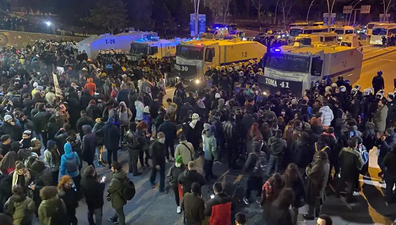 İstanbul ve Ankara'da Öğrenciler İmamoğlu Eylemlerine Destek Verdi