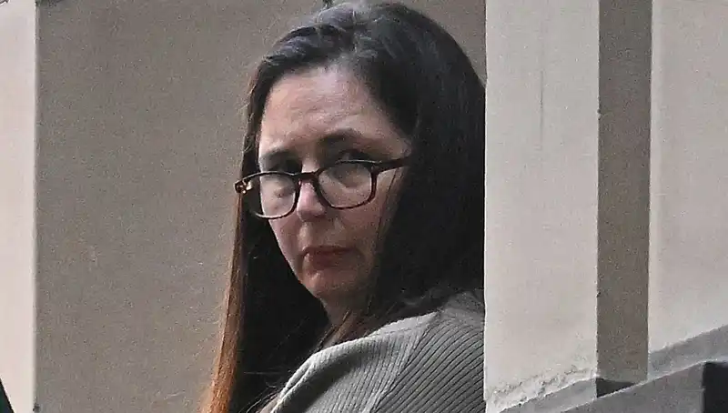 Zehirli Mantarların Peşinde: Cevapsız Sorular ve Renkli Tabaklar