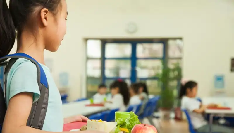 İspanya, Obeziteyle Mücadelede Çarpıcı Adım: Yağlı Yiyecekler Yasaklanıyor!