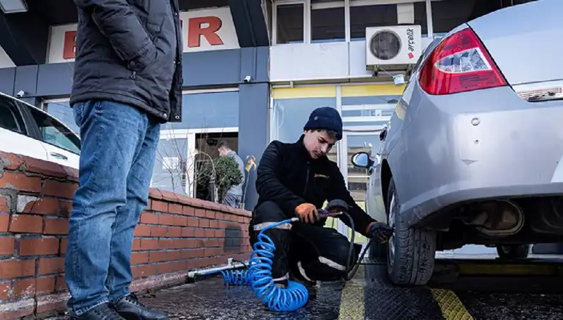 Hatalı Lastik Basıncı Kazalara Davetiye Çıkarıyor: Dikkat Edilmesi Gerekenler