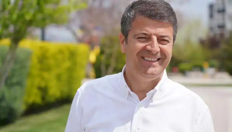 Adıyaman'ın Yenilikçi Lideri Abdurrahman Tutdere: Kimdir, Hangi Partiden?