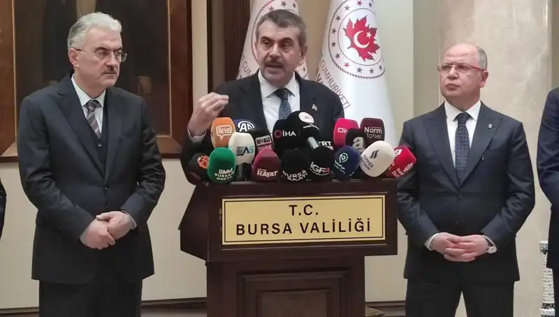 Bakan Tekin: Protestolara Katılan Çalışanlara Yaptırım Uyarısı Geldi