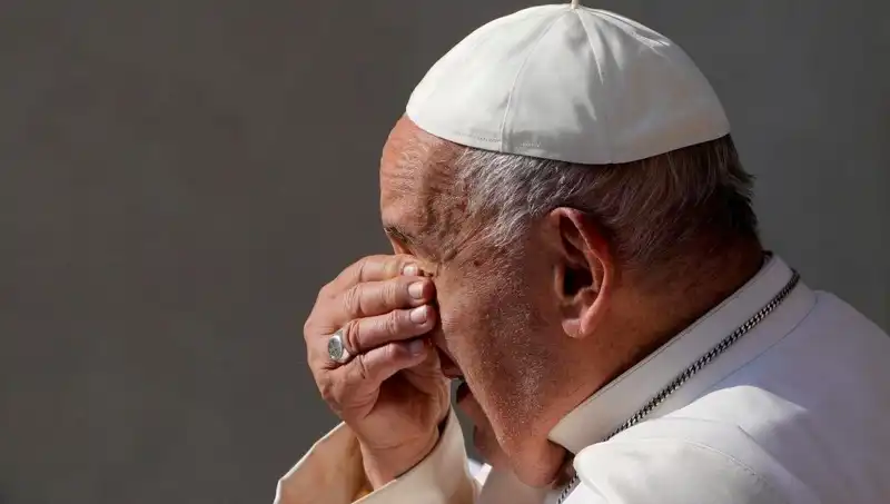 Papa Francis'ten Akılcı Mesaj: Hastaneden Sesli Yanıt
