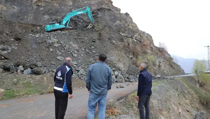 Hakkari’de Kaya Düşmelerine Karşı Alınan Önlemler Tanıtıldı