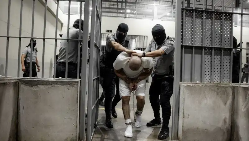 Trump’ın Cehennem Kararına Yerel Tepkiler: El Salvador’dan Göçmen Akını