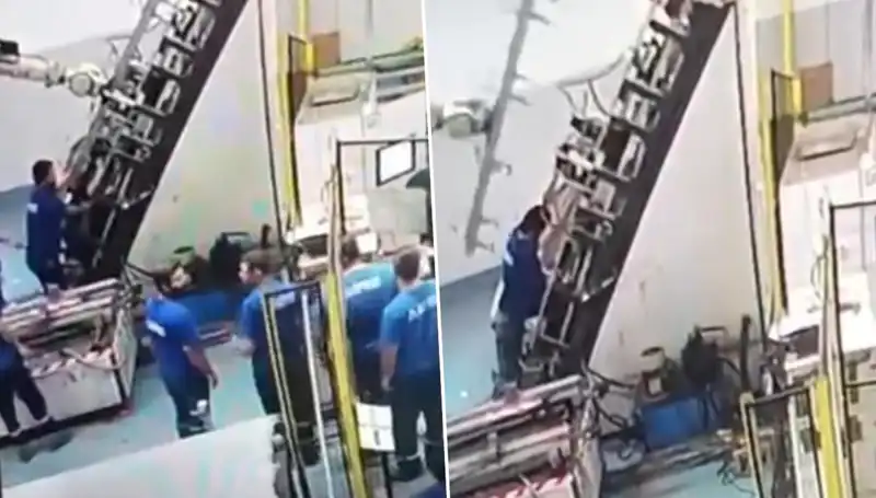Fabrikada Yaşanan Korkunç Olay: İşçi Makineye Sırtından Saplandı