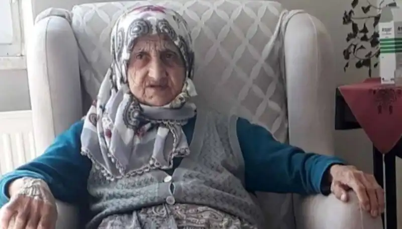 Yaşlı Kadın Otomobil Kazasında Hayatını Kaybetti: Acı Olay Ayrıntıları