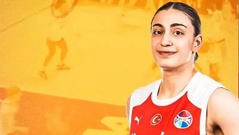 Galatasaray, Üç Anahtar İsimle Sözleşme Yenileyerek Geleceğini Güvence Altına Aldı