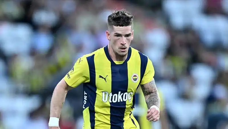 Ryan Kent, Yeni Takımıyla Futbol Dünyasına Hızla Geri Dönüyor