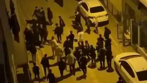 Esenyurt’ta Sopalı Kavga: Gençler Arasında Mahalle Baskını Gerilimi