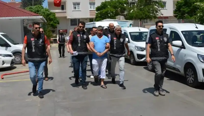 Lüleburgaz'da Fuhuş Operasyonunda 10 Gözaltı ve Şok Ayrıntılar