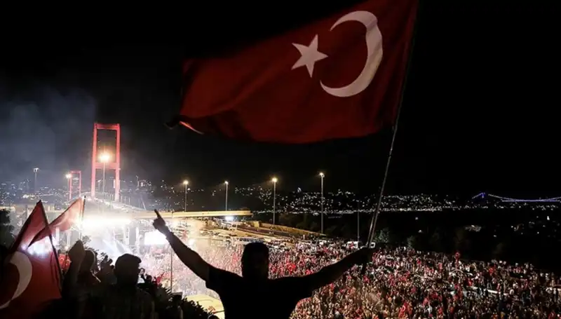 15 Temmuz’un Anısına Unutulmaz Gece: "En Uzun Gece" Külliye'de Sahne Alıyor