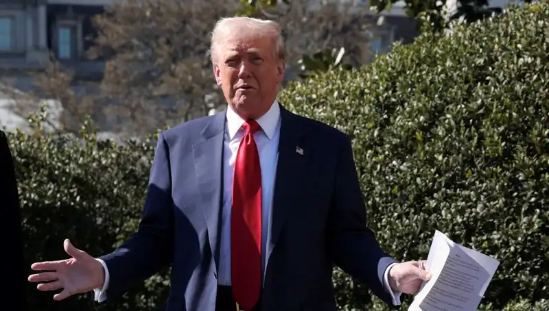 Trump'ın Seyahat Yasağı Taslağı: Hangi 43 Ülke Listede?