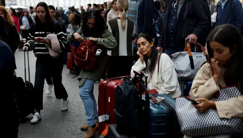 İspanya'da Kablo Hırsızlığı: Trenlerde Yolcular Mahsur Kaldı
