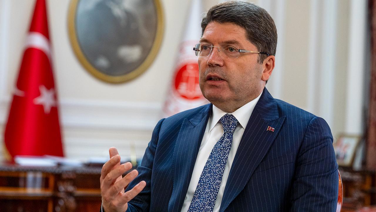 Adalet Bakanı Tunç, 'korsan metin' ve tepkisi