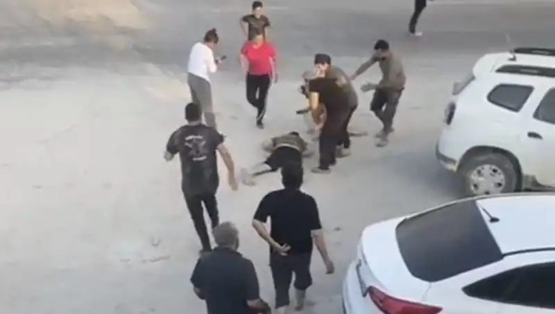 Hatay’da Kavga Faciası: Tarafları Ayırmaya Çalışan Genç Hayatını Kaybetti