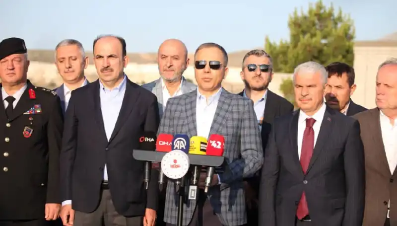 Bayram Sabahı Trafik Güvenliği İçin Bakan Yerlikaya'dan Önemli Uyarı