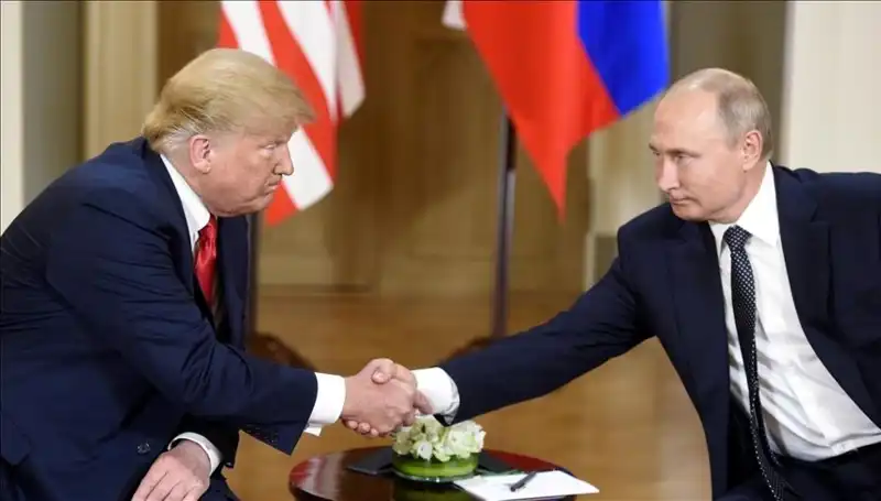 Putin, Trump ile İlgili Temaslar İçin Kapı Açık Tutuyor