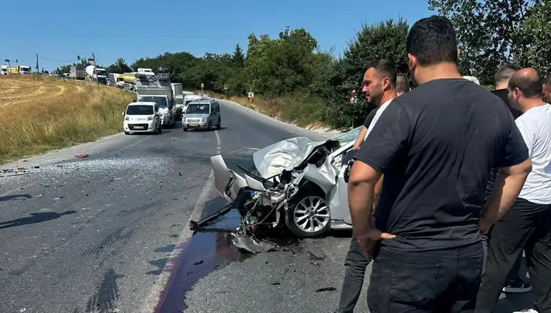 İstanbul’da Feci Kaza: Kalp Krizi Geçiren Şoför, Otobüse Çarptı