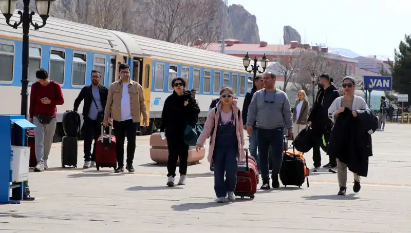 İranlı Turistler Nevruz Bayramı'nda Van'ı Ziyaret Edecek
